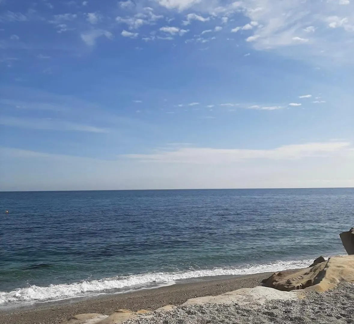 New Beachside Apartment With Sea Views Manilva